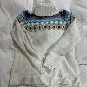 Women's White and Blue Patterned Turtleneck Sweater